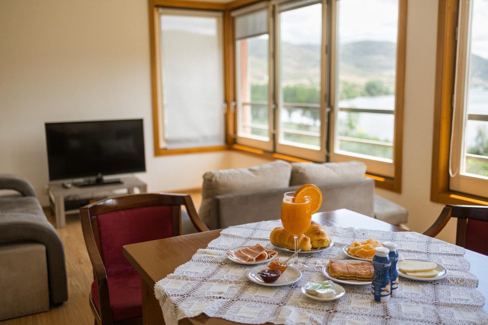 Olhares Do Douro Guest House Torre De Moncorvo Exterior foto