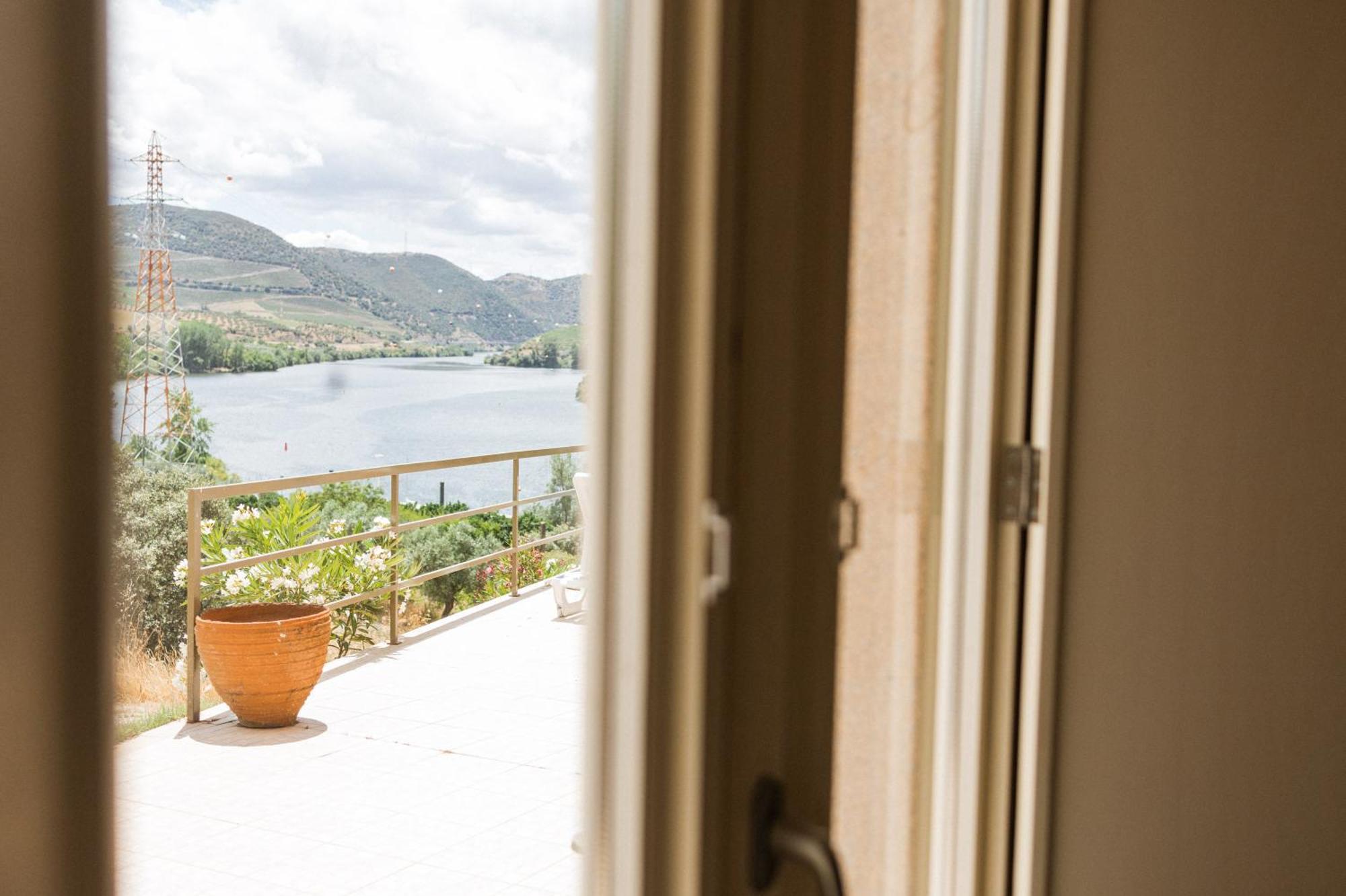 Olhares Do Douro Guest House Torre De Moncorvo Exterior foto