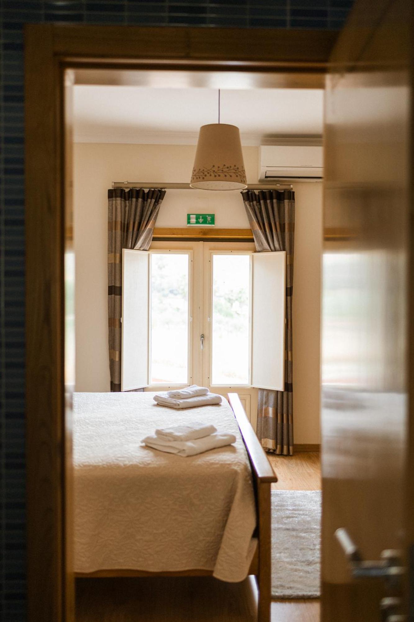 Olhares Do Douro Guest House Torre De Moncorvo Exterior foto